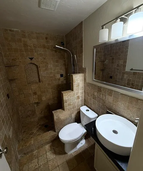 3724 W Gardenia Ave — Photo 7