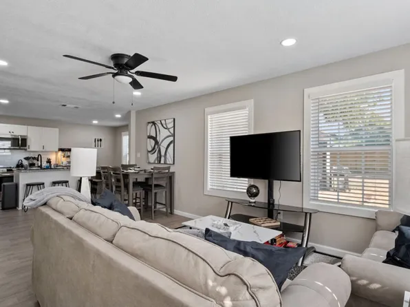 826 Dalworth St #Id1301591p, Grand Prairie, TX 75050