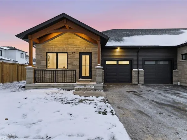 29 Weymouth St #17, Elmira, ON N3B 0E6