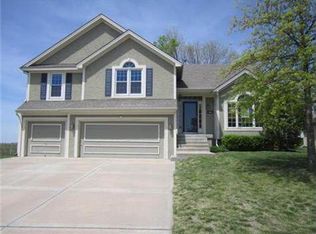 4400 NE 105th St, Kansas City, MO 64156