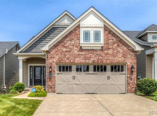 2216 Cournier St, Saint Charles, MO 63301