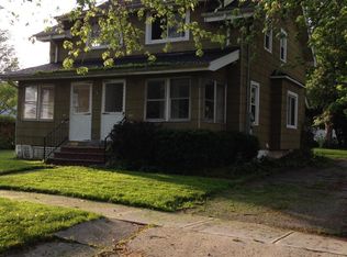 403 Courtland St, Fairport Harbor, OH 44077