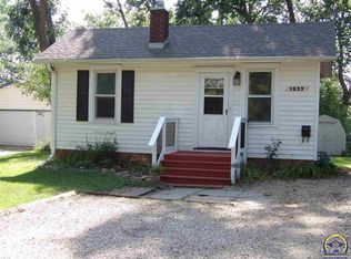 1033 SW Webster Ave, Topeka, KS 66604