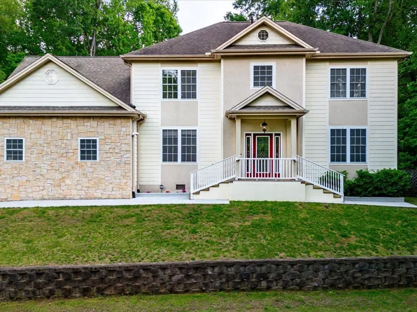 49 Pleasant Valley Trl, Travelers Rest, SC 29690