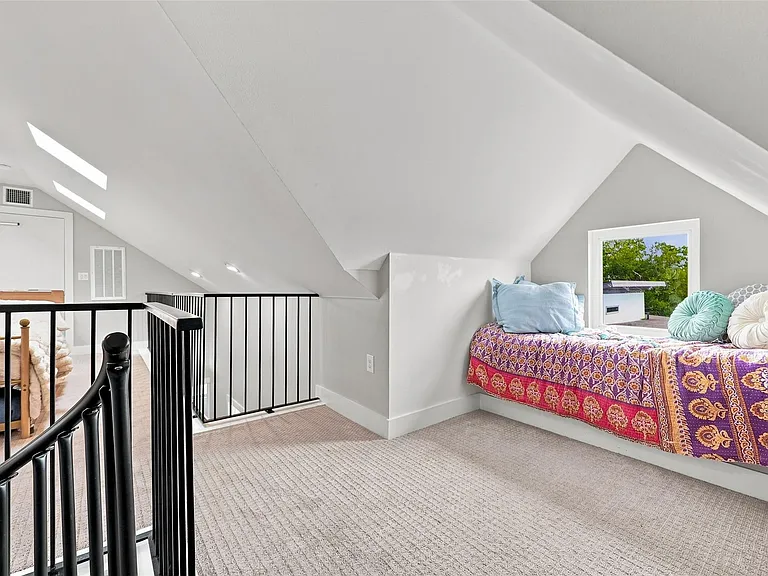 2800 Crest Ave #B — Photo 28
