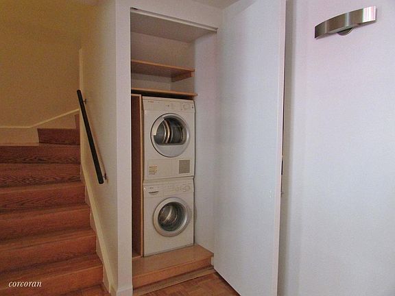 4th image of 2250 Broadway APT Me