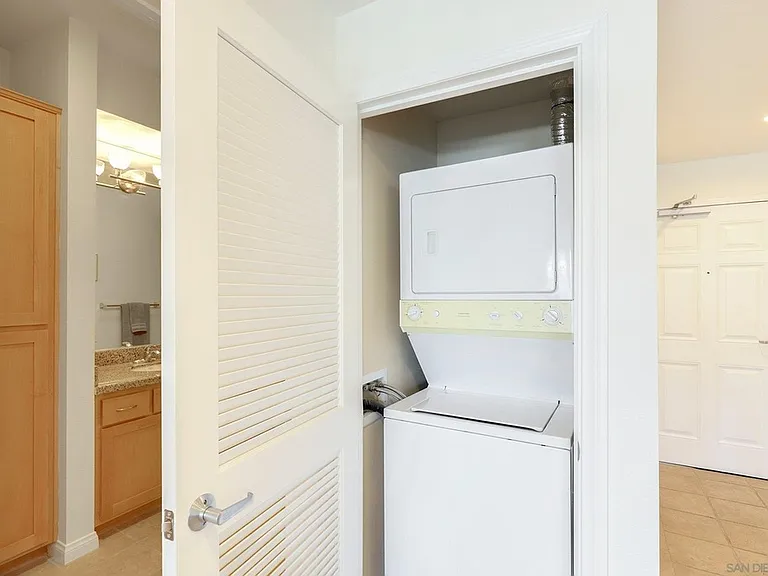 450 J St #7191 — Photo 16