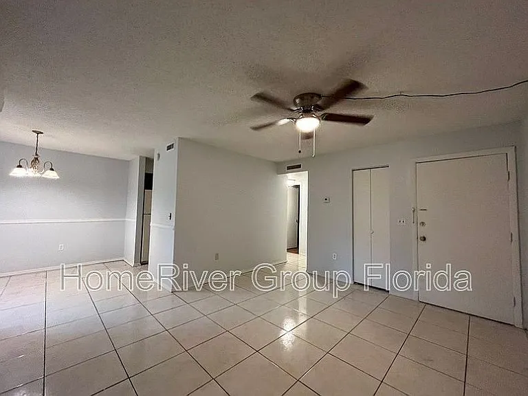 9011 Westchester Cir #D — Photo 9