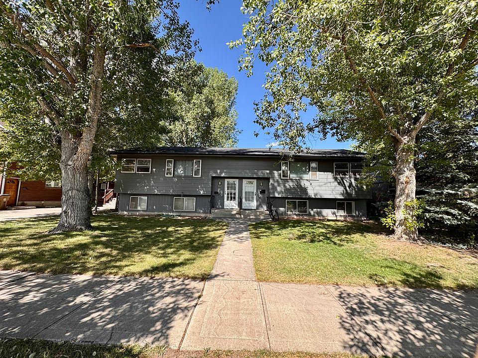 1st image of 912 S 11th St