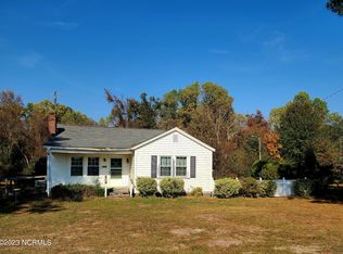 1522 High House Rd, Clinton, NC 28328