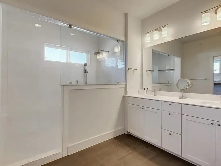 4711 Vaughan St — Photo 22