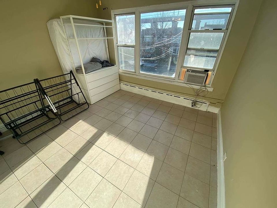 1st image of 23-13 Ditmars Blvd #2A