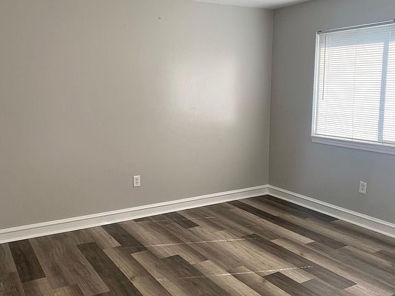 2nd image of 6040 Westlake St