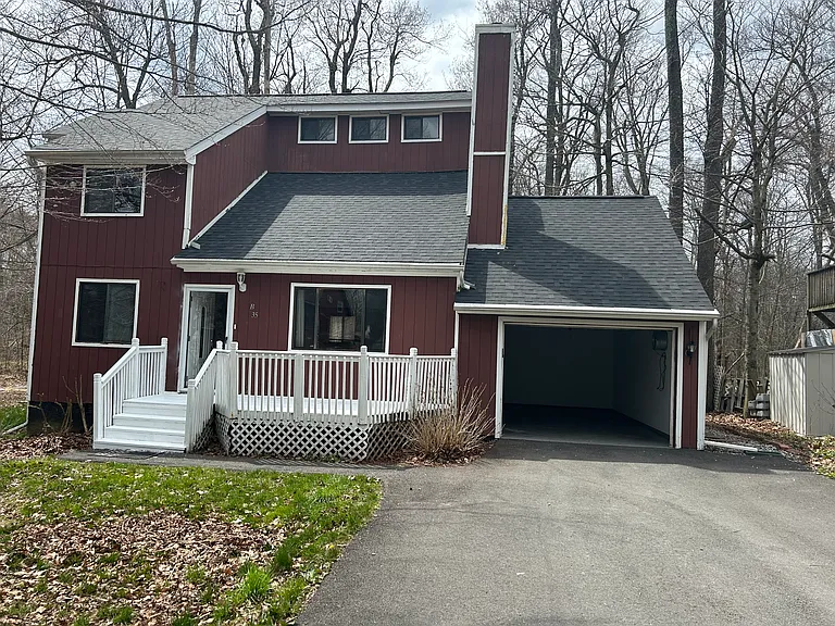709 Edgewood Rd #1 — Photo 2