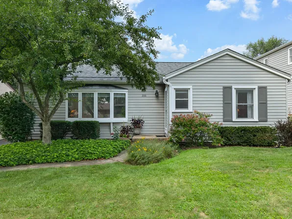 206 N Pierce Ave, Wheaton, IL 60187