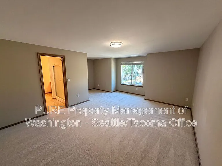 804 28th Ave SE — Photo 11
