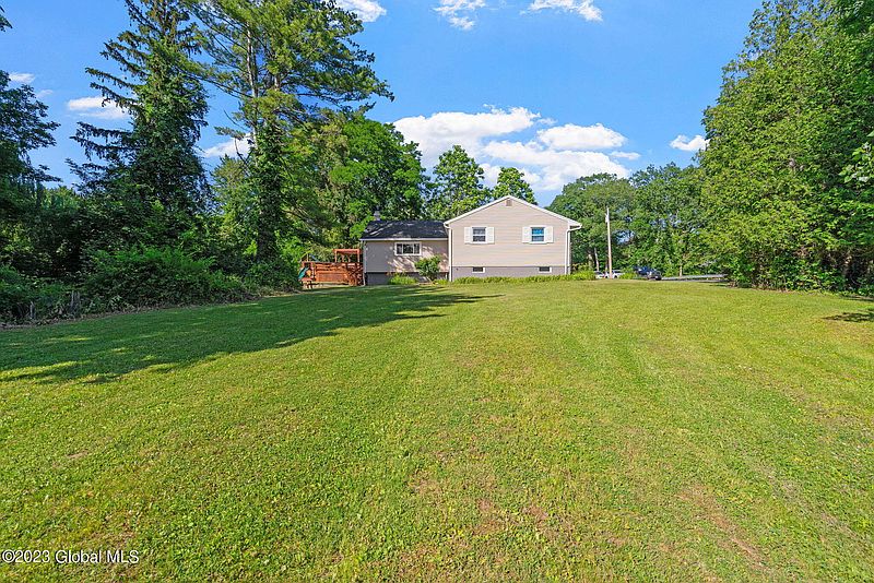 3rd image of 43 Frenchs Mill Road