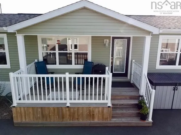 56 Merriweather Cres, West Hants, NS B0N 2T0