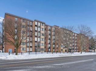 1540 Pickering Pkwy Unit 303, Pickering, ON L1V 3V9