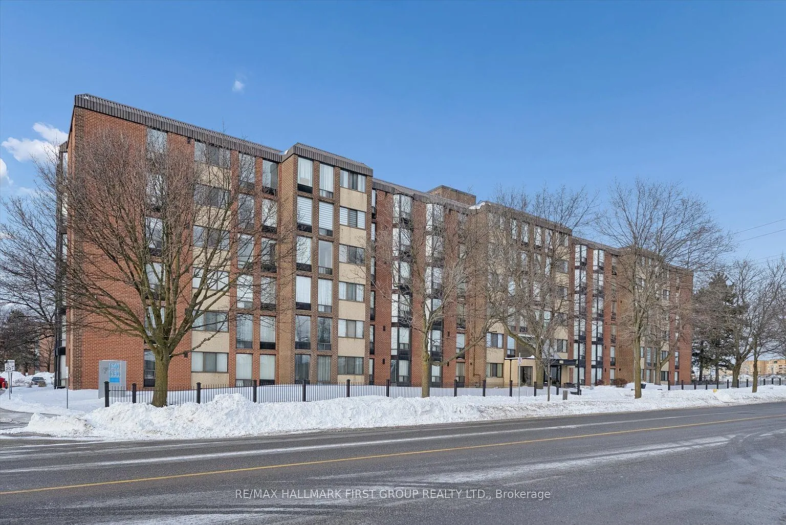 1540 Pickering Pkwy Unit 303 photo 1