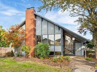 2755 D St NE, Salem, OR 97301