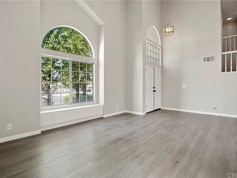 1802 Bradcliff Way — Photo 2