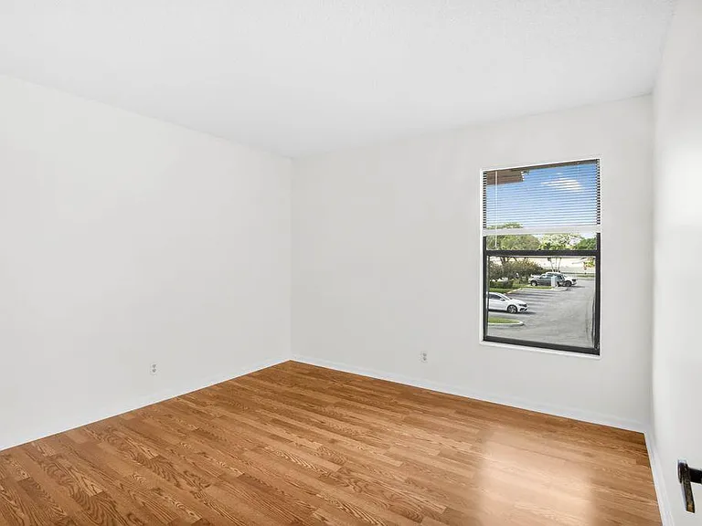 3300 Jaywood Ter #2160 — Photo 24