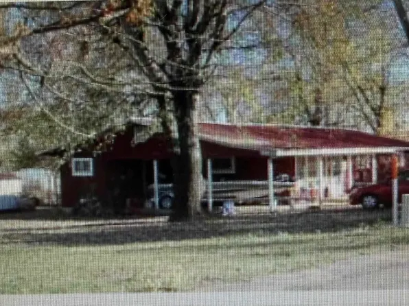 603 South St, Flippin, AR 72634
