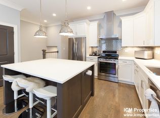 1235 W Oakdale Ave #1E, Chicago, IL 60657