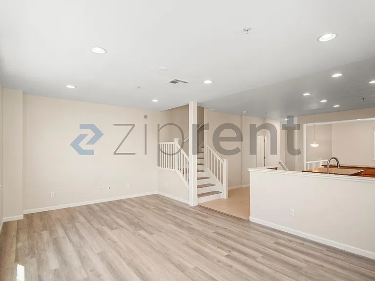 1611 Summer Ln — Photo 16