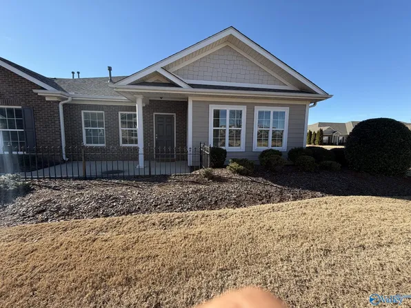 14 Moore Farm Cir NW Unit 14, Huntsville, AL 35806