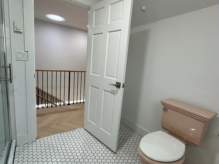 7001 E Loop Rd — Photo 26
