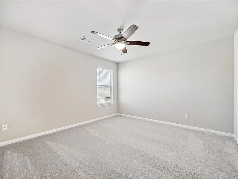 715 Gavin Walker Dr — Photo 10