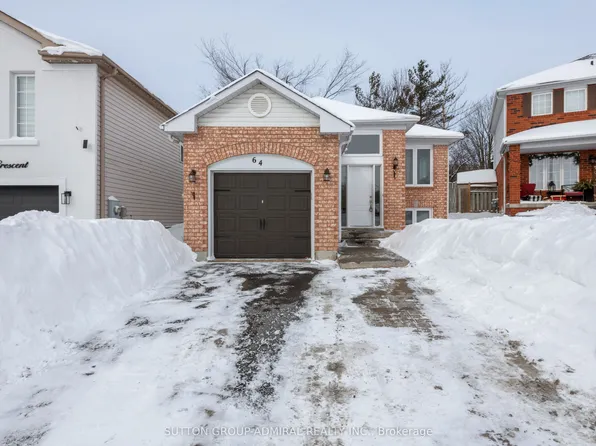 64 Copeman Cres, Barrie, ON L4N 8B4