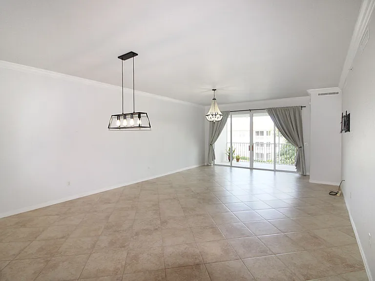 1000 San Lino Cir #1032 — Photo 7