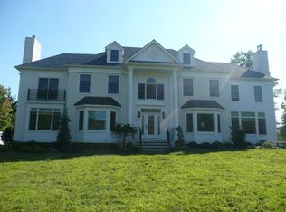 4 Eton Rd, Livingston, NJ 07039