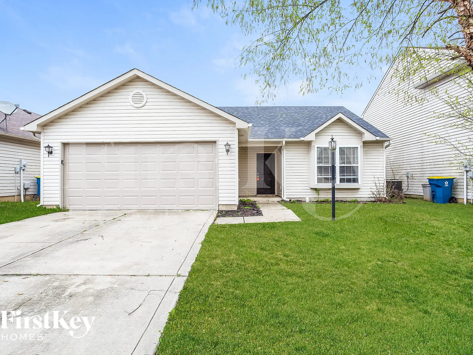 3 bed, 2.0 bath, 1006 sqft, $1,960 — Photo 1