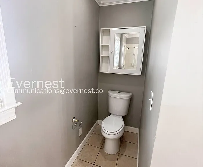 2249 Maplecrest Dr — Photo 10