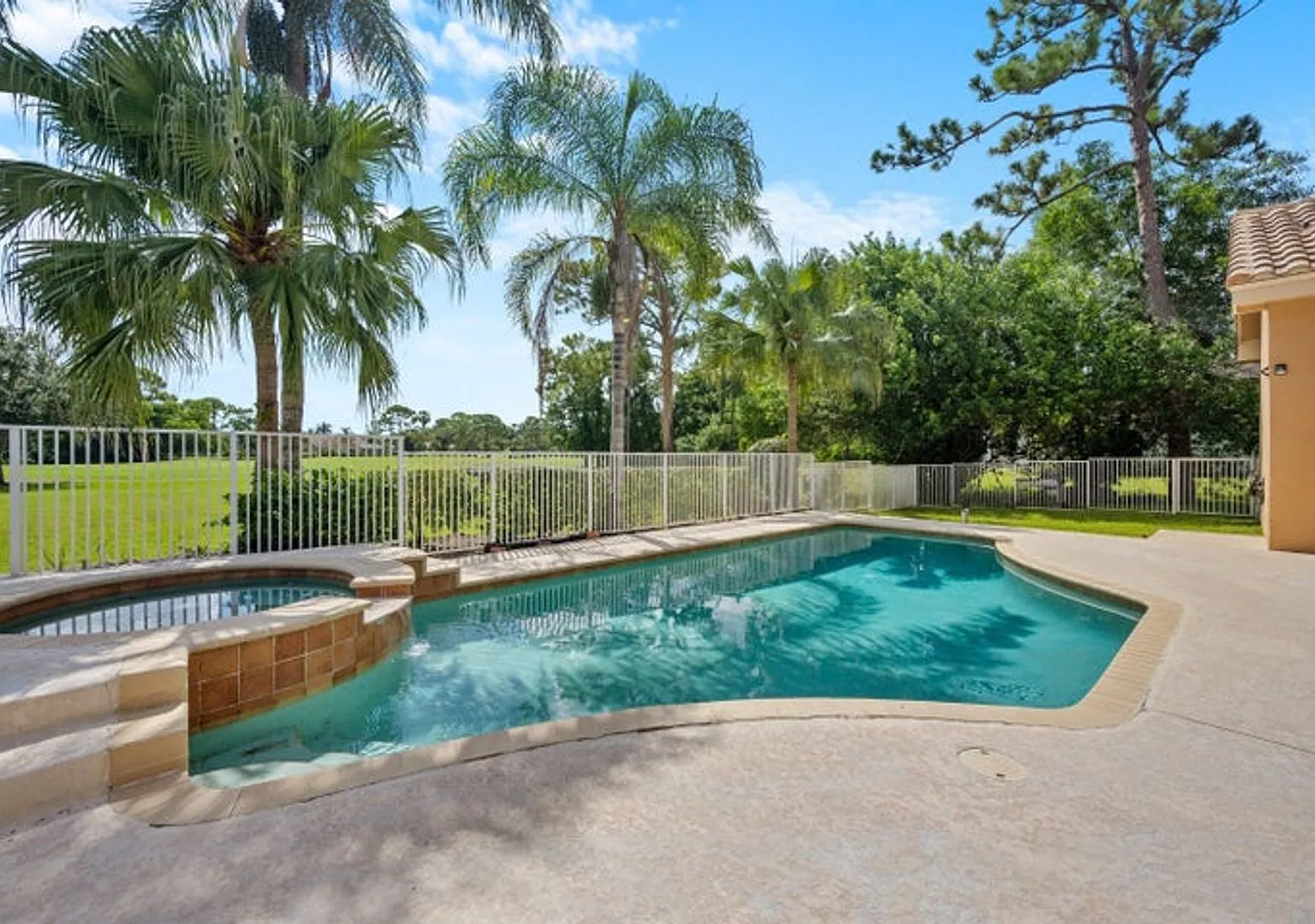 8738 Marlamoor Lane, Palm Beach Gardens, FL 33412 — Photo 3