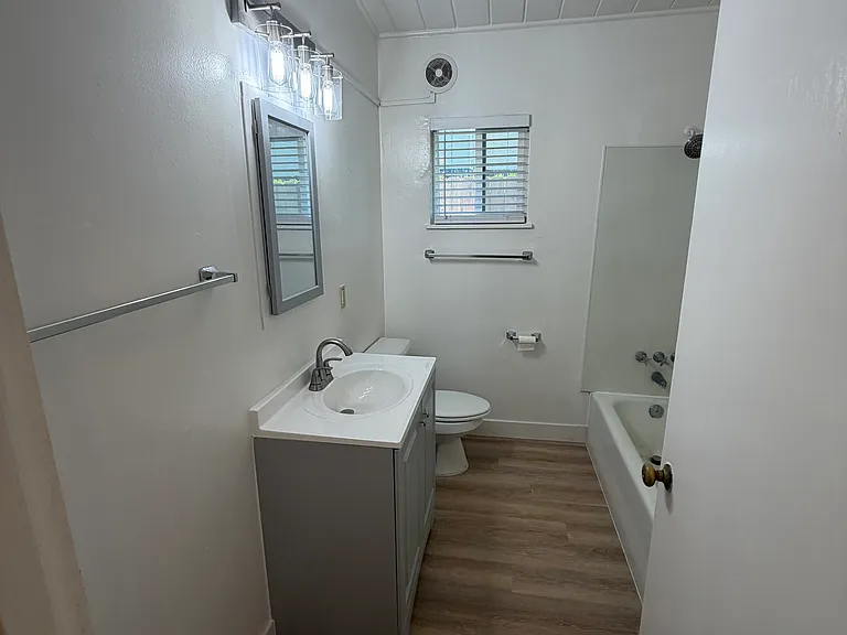 1576 North St #1578 — Photo 5