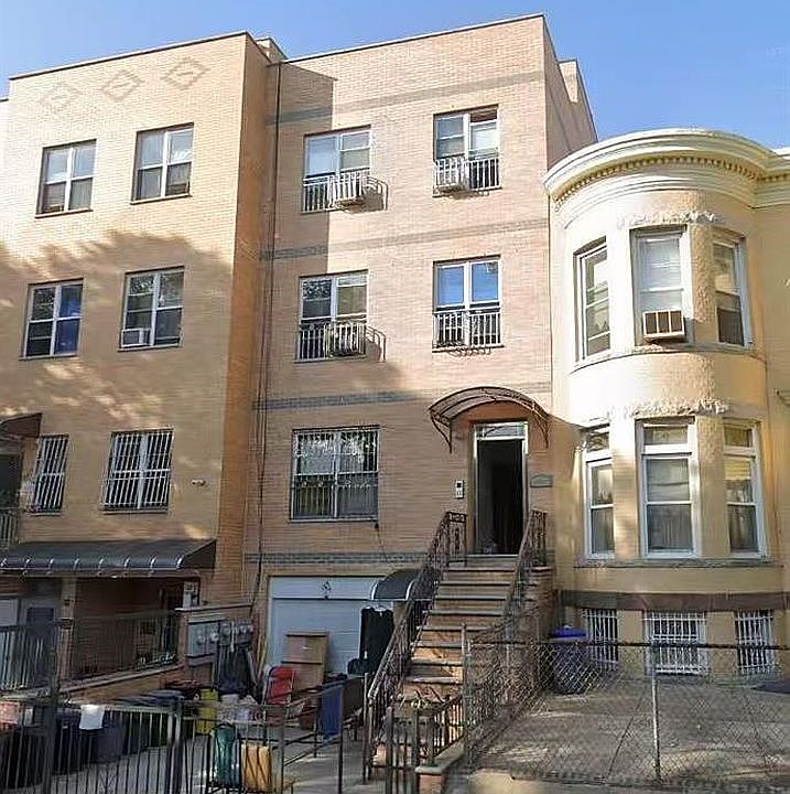1st image of 959 55th St