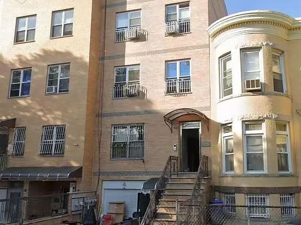 959 55th St #1, Brooklyn, NY 11219