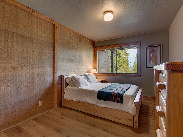 Second bedroom, double with twin trundle.