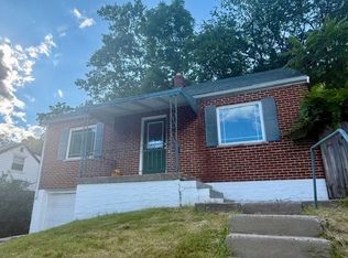 357 Riddle Pl, Newport, KY 41071