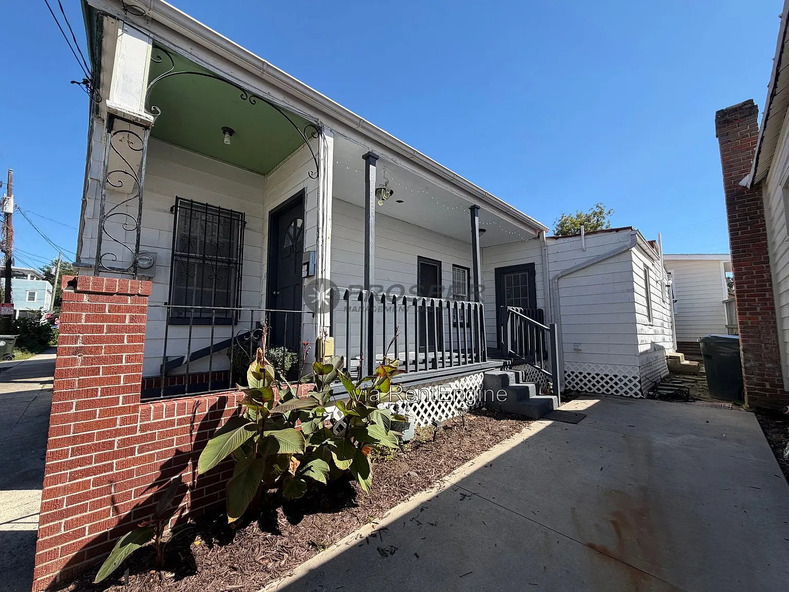 2 bed, 2.0 bath, 882 sqft, $2,600 — Photo 2