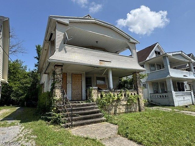 1st image of 3379 E 142nd St