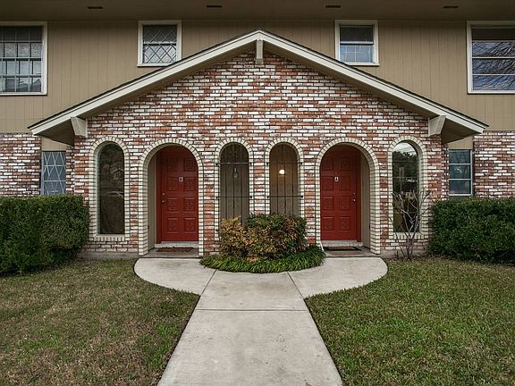 3rd image of 100 Amerson Ln