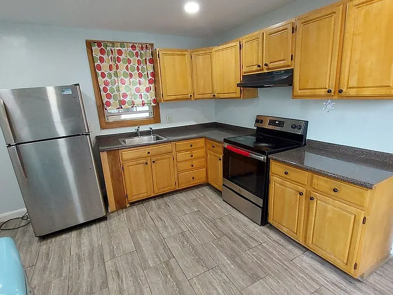 124 Marcella St #1 — Photo 4
