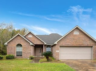 5674 Pinewood Dr W, Lake Charles, LA 70607