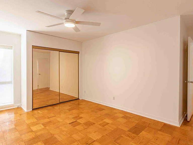 29 Stonehenge Cir #2 — Photo 23